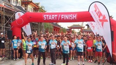逾千跑友活力满满   仙境古城运动会 热闹 