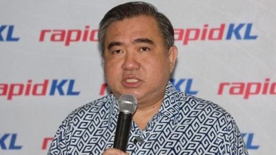 KDEB垃圾车司机隐瞒罚单 陆兆福：所属公司应负责