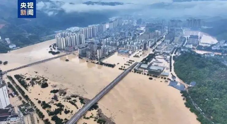 贵州榕江3天降雨量下满46个西湖 四川成都暴雨创纪录