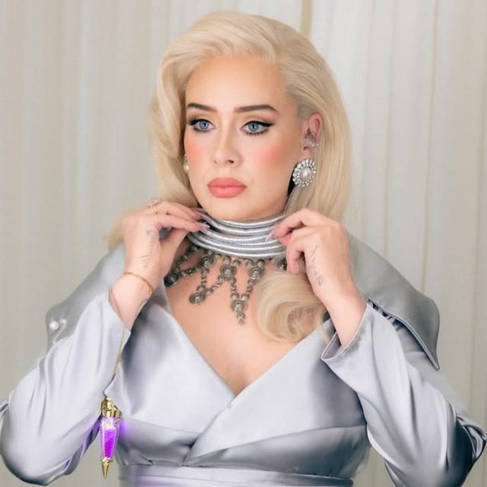 赞《混沌少年时》改善亲子关系 艾黛儿亲笔信谢导演