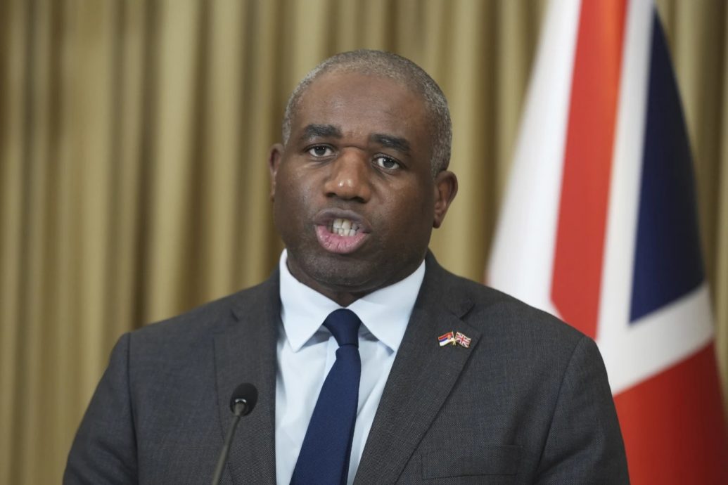 赴日内瓦与伊朗外长会谈  英外长:未来两周有望达成解决方案