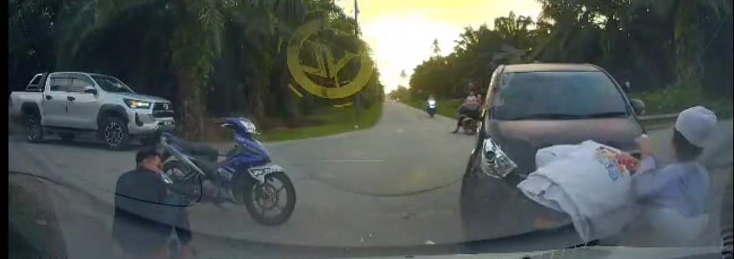 轿车司机没有在路口停车 撞飞摩托车一家三口
