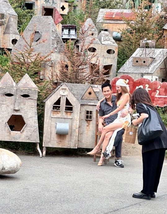 郑嘉颖成都亲子游放闪 陈凯琳美腿抢镜　