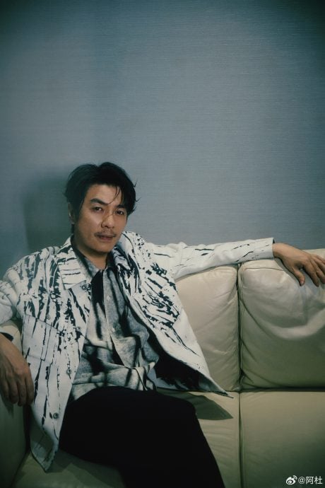 阿杜丁母忧 借《雨衣》悲诉心声