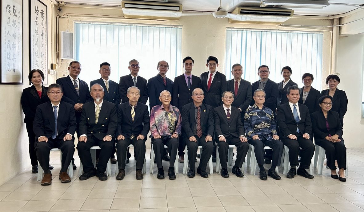 霹中华医院盼政府 批准更新免税准证