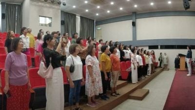 霹雳女中83年毕业生 60校友回校叙旧情