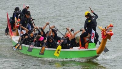 霹首办“潮起龙鸣”龙舟赛 20队伍比拼速度与激情