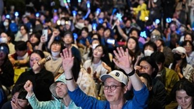 韩大选投票率79.4%创28年新高 如火如荼开票中