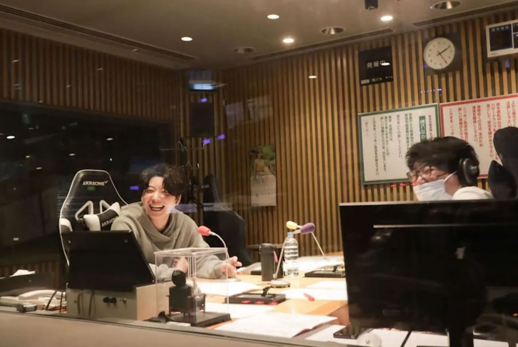 首曝交往新垣结衣时间点　星野源：拍《逃》时没感觉