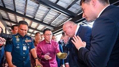 马俄推动消防与防灾合作 倪可敏展开“榴梿外交”