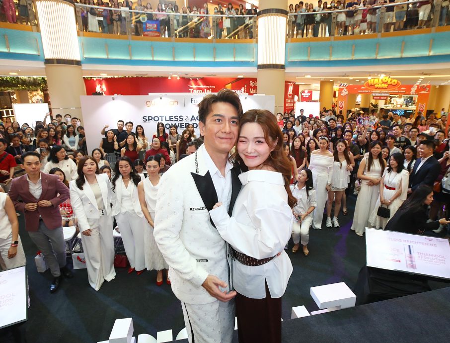 马国明放闪夸老婆可爱 汤洛雯腹部微凸撇怀孕