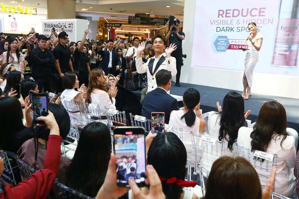 马国明放闪夸老婆可爱 汤洛雯腹部微凸撇怀孕