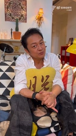 马景涛后脑撞地苏醒报平安 拍21秒视频揭关键原因