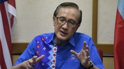 马西迪：提控不代表有罪 应给2议员辩护机会