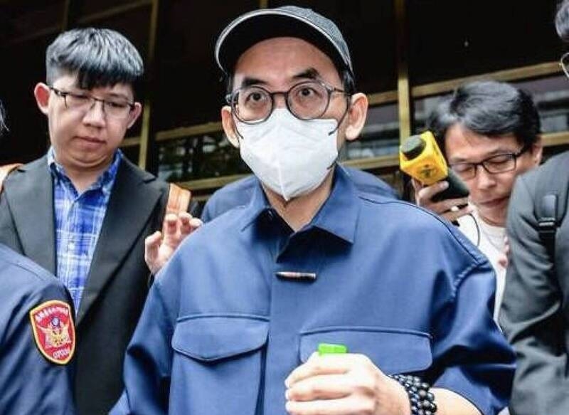 黄子佼急售“私人空间” 疑贱价卖房筹和解金