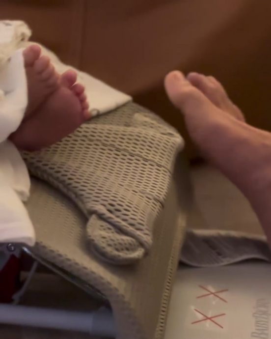 黄翠如晒萧正楠“肉”照 用黑图庆祝父亲节