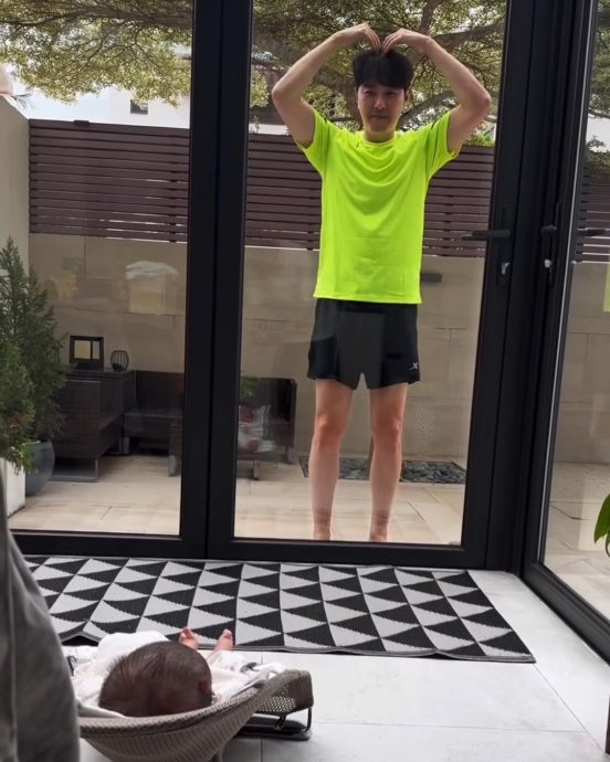 黄翠如晒萧正楠“肉”照 用黑图庆祝父亲节