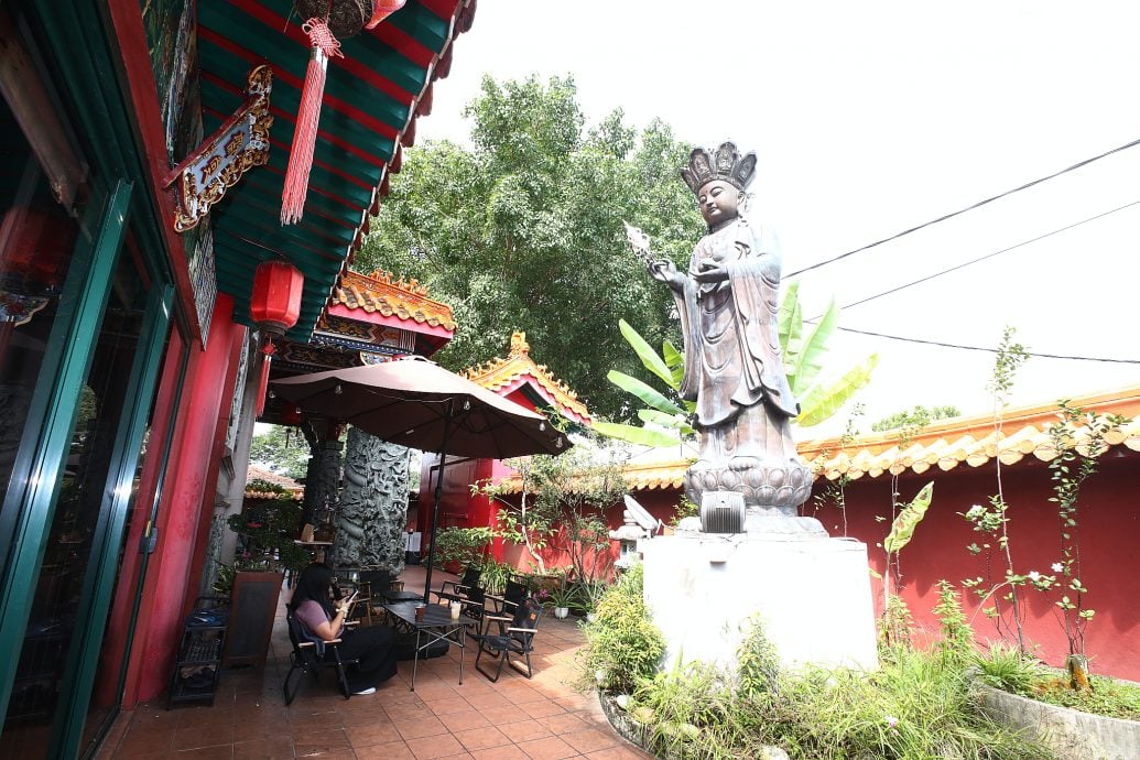 （14/6见报）大都会/吃货来啰|三十七度寺庙咖啡馆/多图