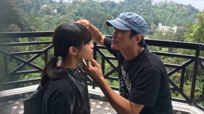 铁肩柔情 | 两代父爱一刚一柔  黄一飞 “魔法语言”系父女情 