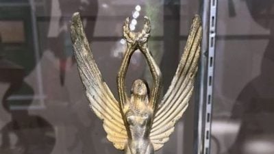 星角摄 | 旧奖杯的意义