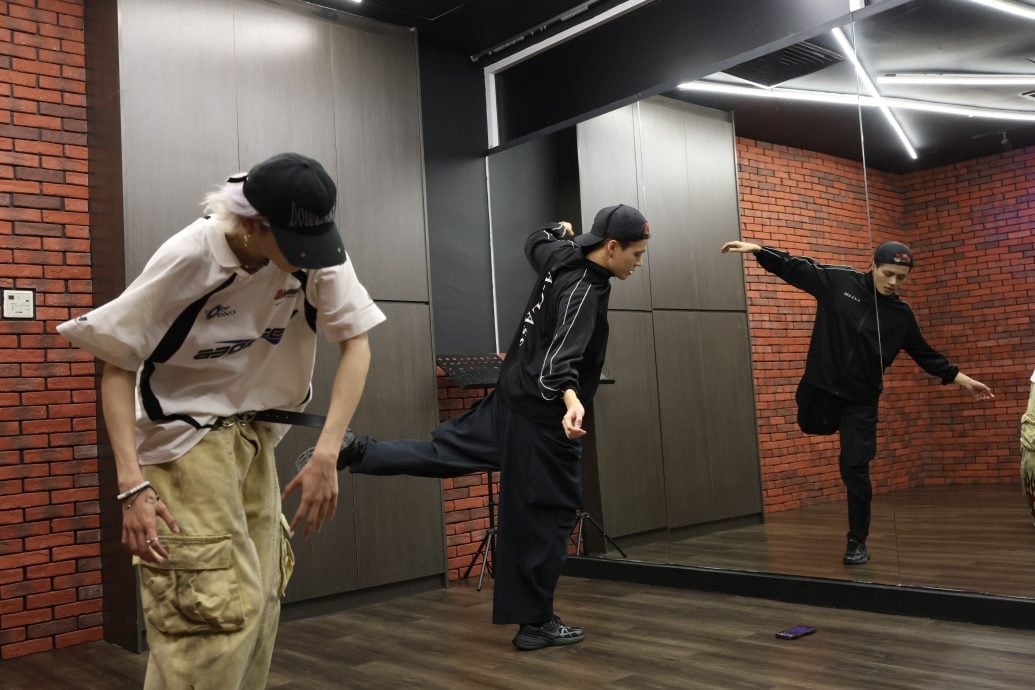 （25/6见报）特职世界-编舞家颜育浚/8图