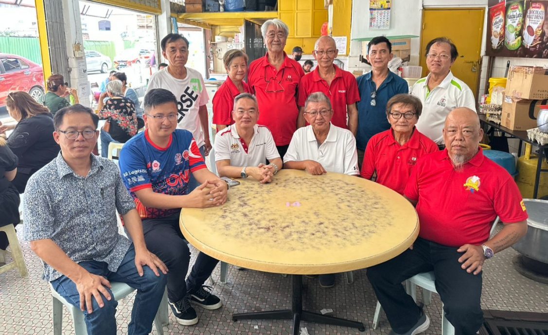 （全国版）黄守群呼吁发官方通告列出细节 给业者宽限期申请准证