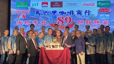 黄守群：煤气桶标准尚未界定  让业者熟悉条例 才取缔