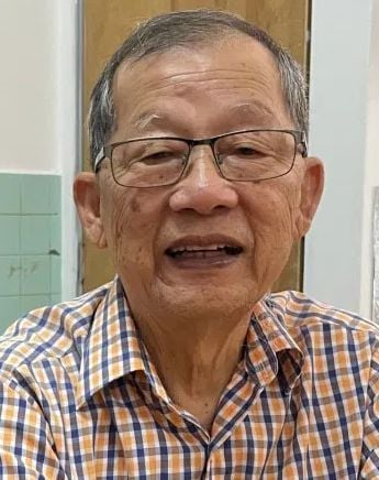 (古城封底主文)张雅山服务精神奖