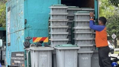 SWM送居民惊喜   默迪卡花园 换新垃圾桶