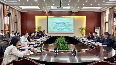 林万锋访广西民族大学   共商建立国际联合实验室