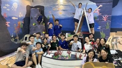 创意为母校布置迎112岁生日   培中生发挥艺术才华