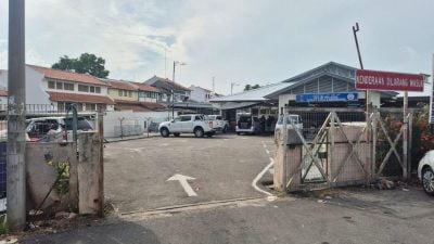 哥打拉沙马那巴刹次期工程   耗42万建厕所垃圾屋等