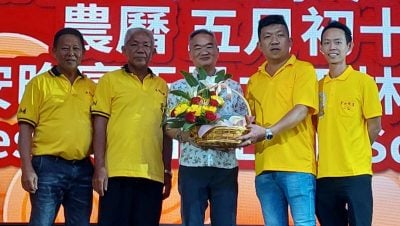 允检讨津贴煤气电子发票  邱培栋：显示政府聆听民声