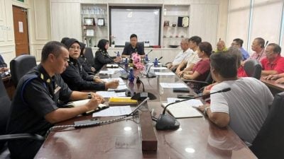 黄守群率12业者与内贸局交流   厘清煤气津贴电子发票细节