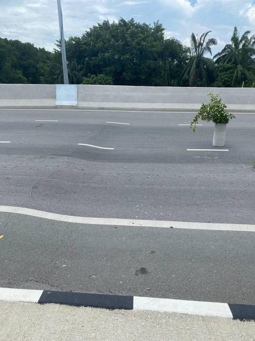 （大北马） 峇都交湾路下陷 再里尔：当局已采取紧急措施