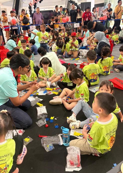 (大北马)“槟城人社区日”盛大登场 槟两代首长登台跳舞