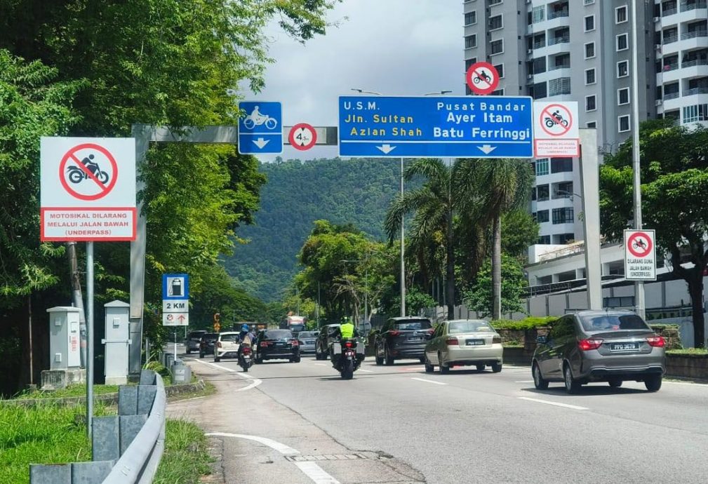 （大北马）乌迪尼隧道设多警示标志，严禁摩托骑士驶入隧道