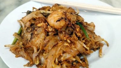 冠军炒粿条人气火爆  等一小时半才能吃到