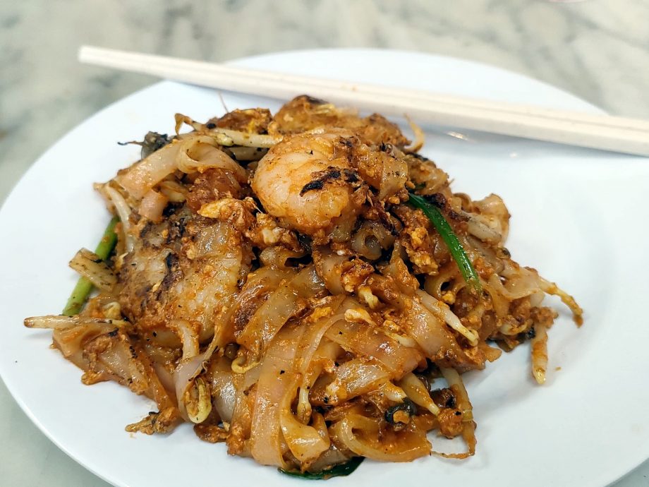 (大北马)冠军炒粿条人气火爆 等一小时半才能吃到