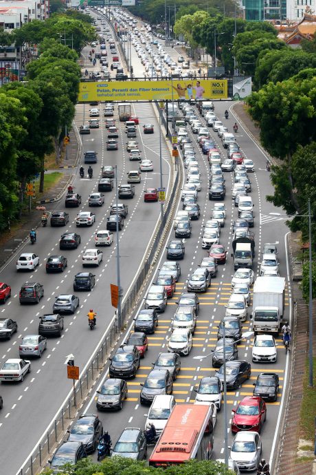 （大北马）哈芝节假期来临 警预计250万车入槟