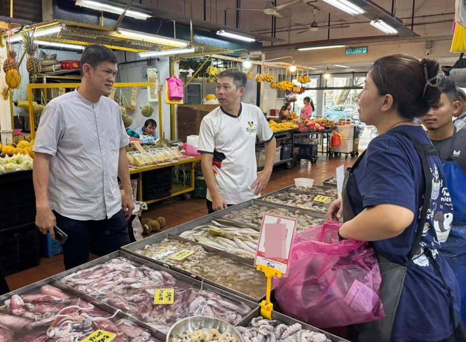 (大北马)峇都兰樟巴刹贼匪偷鱼,严重影响鱼贩营业