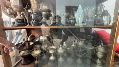 槟羽总百年庆典   各时代名将惠借奖杯展示