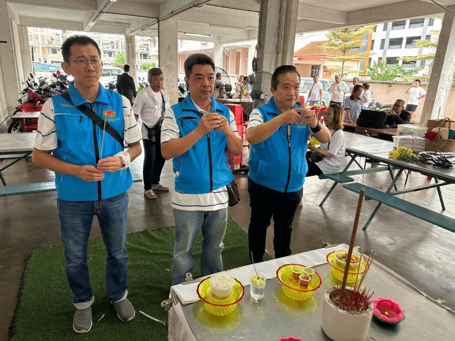 （大北马）母逝兄弟破冰，五十年坚毅母爱感动众人