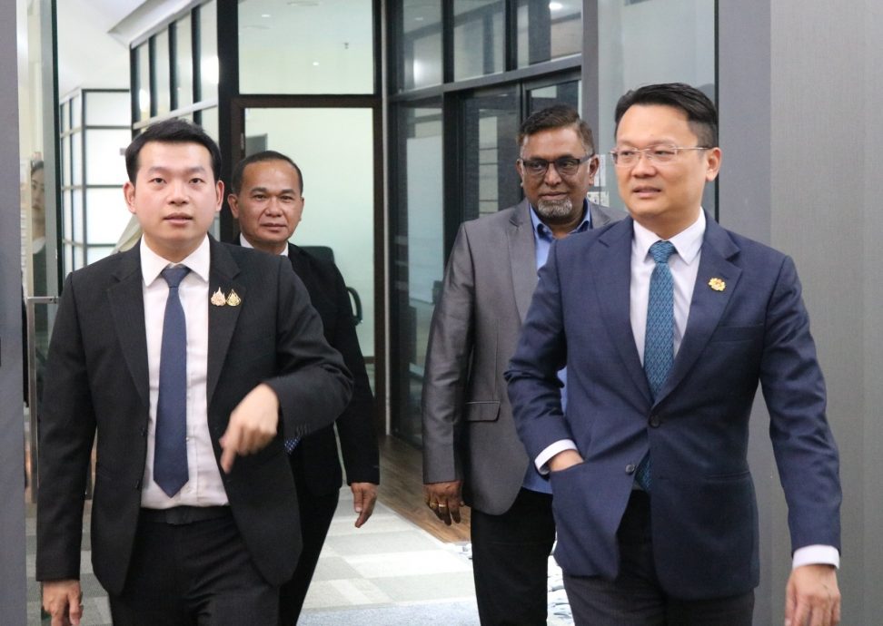 （大北马）泰国首相副秘书长率代表团访槟城港口