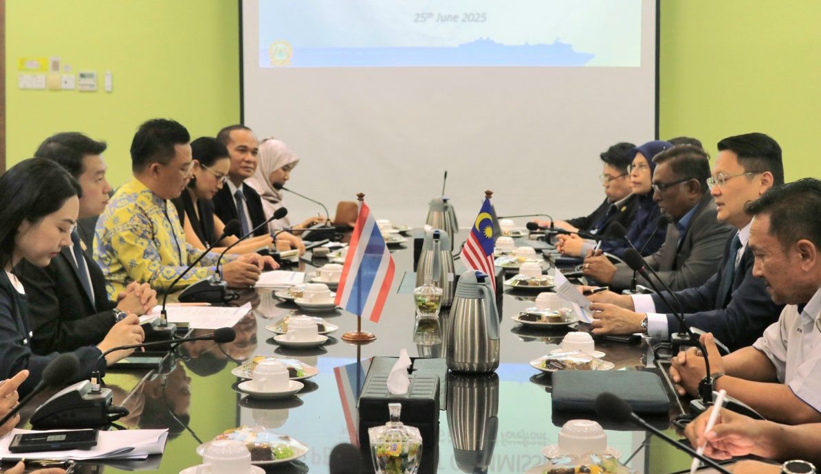 （大北马）泰国首相副秘书长率代表团访槟城港口