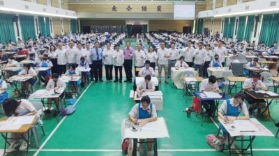 全槟华文书法赛   974学生挥毫 创新高