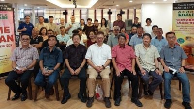 国际油价低迷 国油要裁5000人 蔡通易：政府管理不善