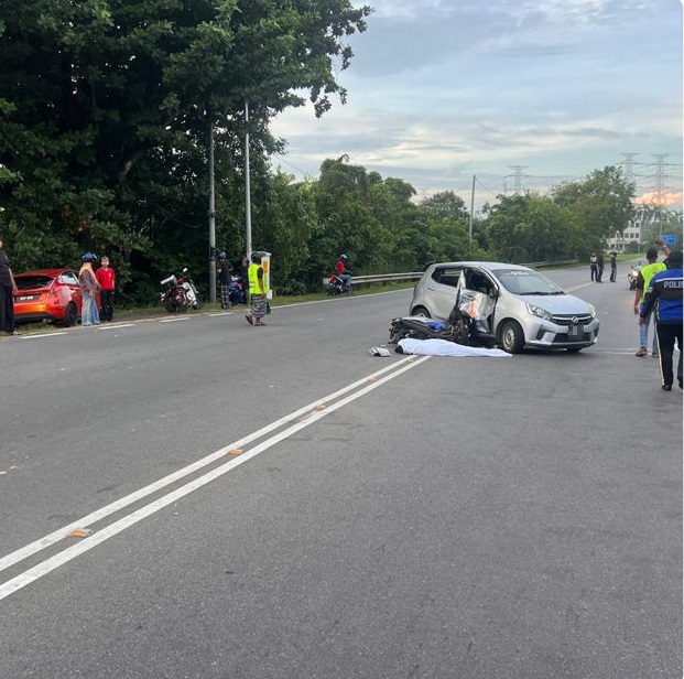 （大北马）轿车鲁莽掉头 摩托车骑士撞毙