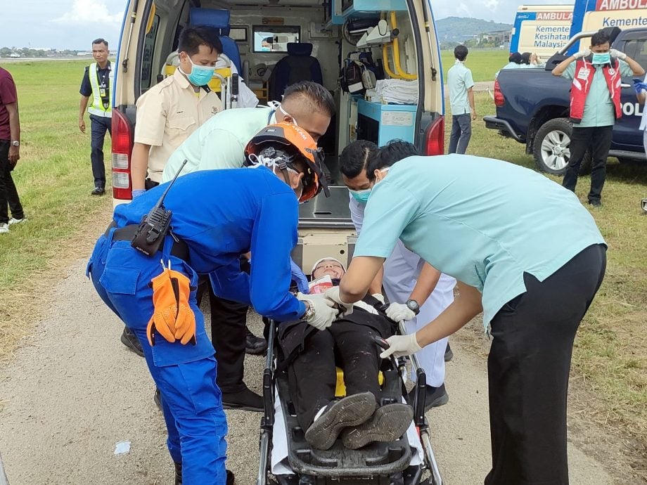 飞机遭鸟击坠毁槟机场? 原来是演习