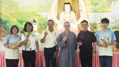 “走出去，动起来”中学生学佛营 / 庄国胜鼓励放下手机  体验生活发掘自身潜力